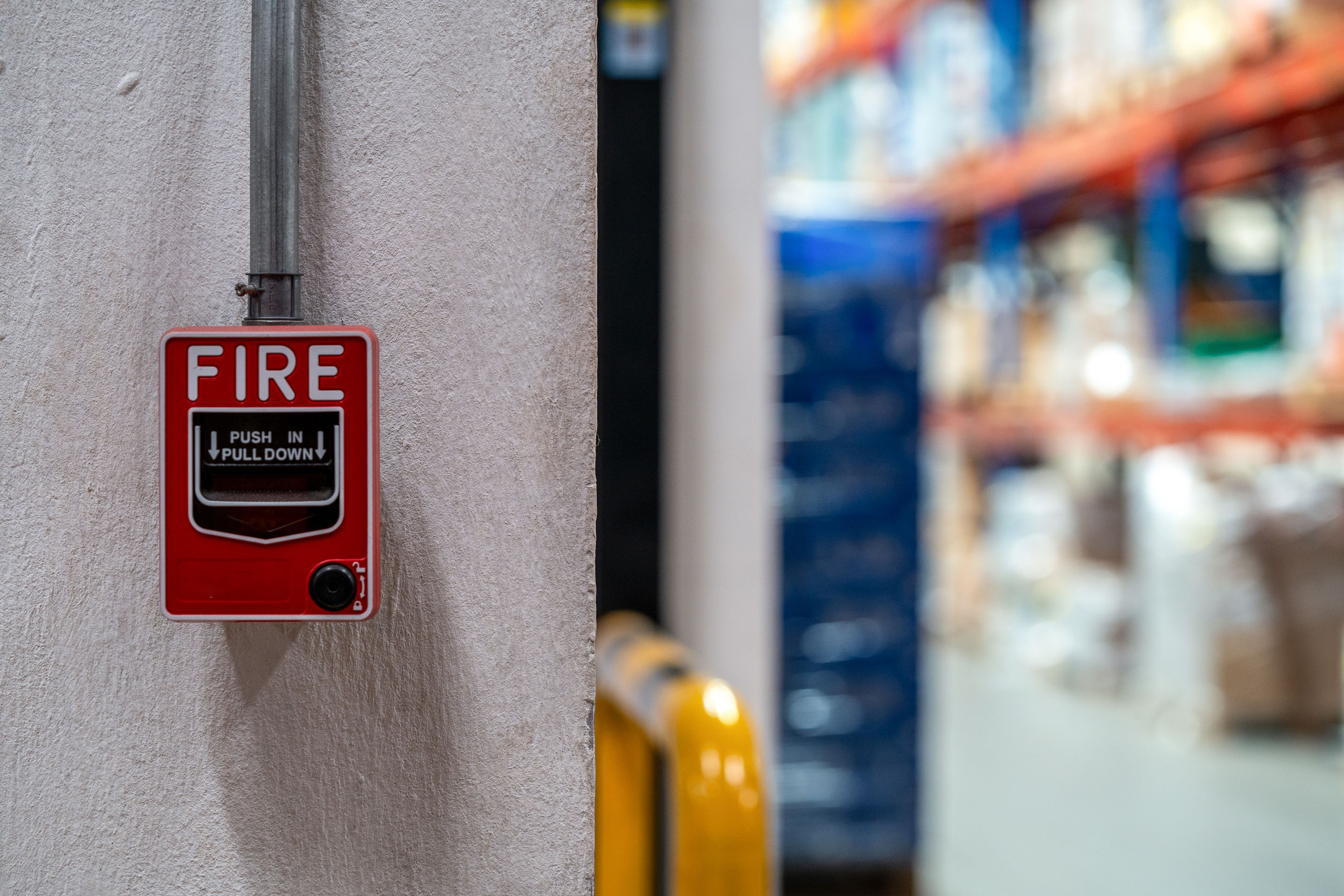 hon-fire-alarm-pull-station-warehouse-safety-equipment-2102182225.jpg