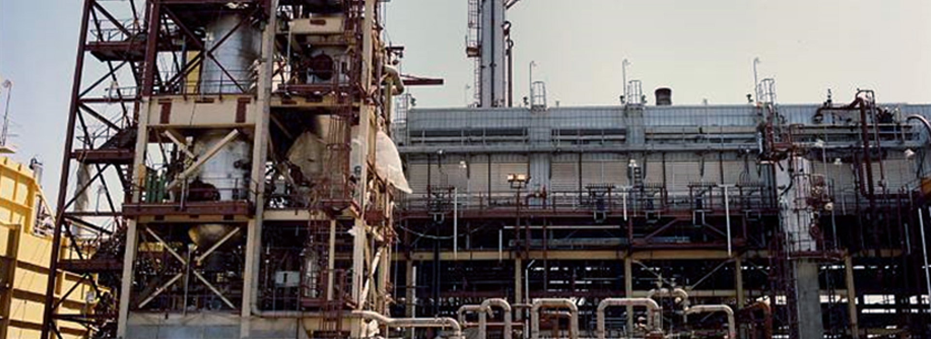 honeywell-uop-refining-residue-upgrading-hero-desktop.jpg